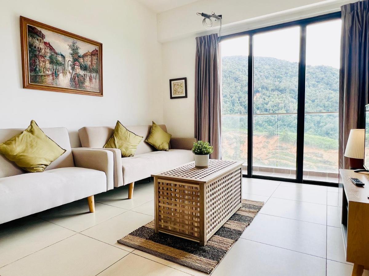 Friends & Family Apartment At Midhill Genting 8Pax Free Wifi Гентинг-Хайлендс Экстерьер фото